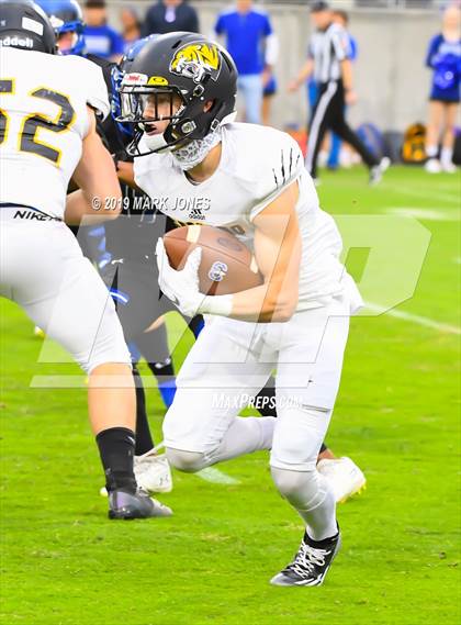 Thumbnail 2 in Chandler vs. Saguaro (AIA Open Division Final) photogallery.