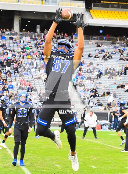 Thumbnail 1 in Chandler vs. Saguaro (AIA Open Division Final) photogallery.