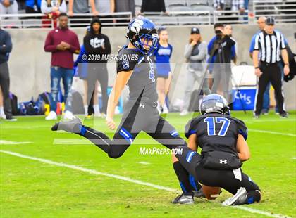 Thumbnail 2 in Chandler vs. Saguaro (AIA Open Division Final) photogallery.