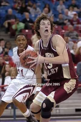 Thumbnail 1 in Golden Valley vs Natomas (Sec. Semifinal) photogallery.