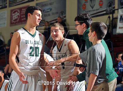 Thumbnail 3 in Bentonville vs. De La Salle (MaxPreps Holiday Classic) photogallery.