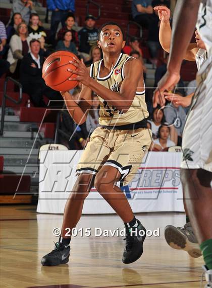 Thumbnail 2 in Bentonville vs. De La Salle (MaxPreps Holiday Classic) photogallery.