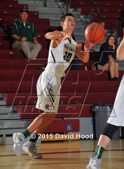 Thumbnail 1 in Bentonville vs. De La Salle (MaxPreps Holiday Classic) photogallery.