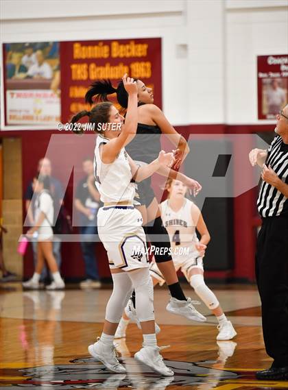 Thumbnail 2 in Shiner vs McGregor (Thorndale Shootout) photogallery.