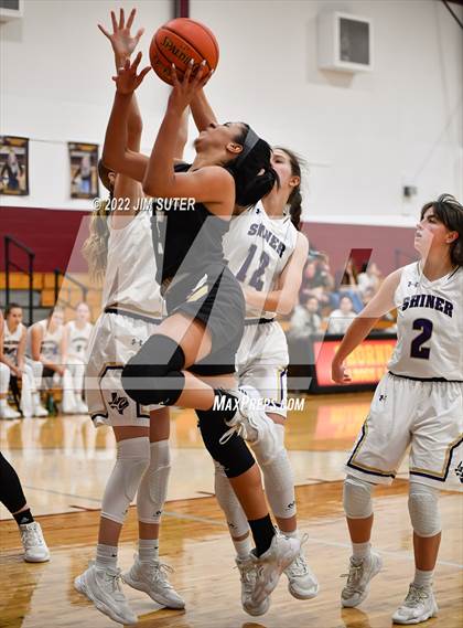 Thumbnail 1 in Shiner vs McGregor (Thorndale Shootout) photogallery.