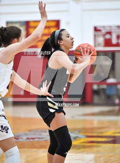 Thumbnail 1 in Shiner vs McGregor (Thorndale Shootout) photogallery.