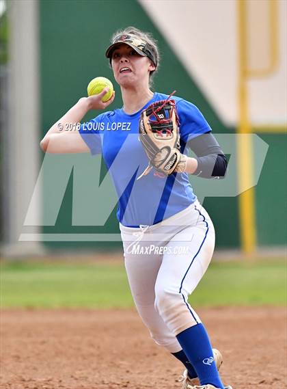 Thumbnail 3 in Arroyo vs. Charter Oak photogallery.