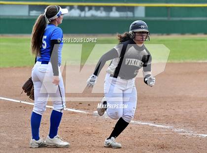 Thumbnail 2 in Arroyo vs. Charter Oak photogallery.