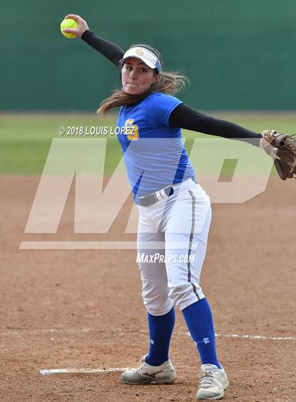 Thumbnail 3 in Arroyo vs. Charter Oak photogallery.