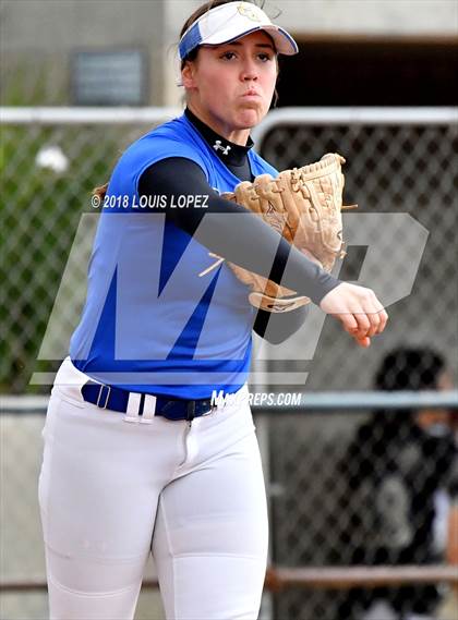 Thumbnail 2 in Arroyo vs. Charter Oak photogallery.