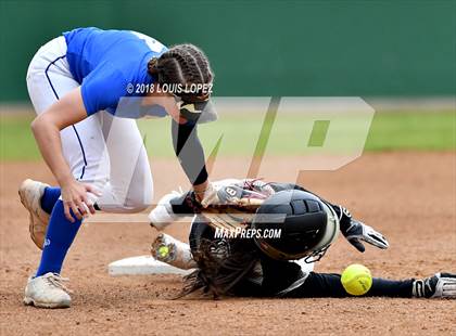 Thumbnail 3 in Arroyo vs. Charter Oak photogallery.