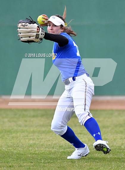Thumbnail 2 in Arroyo vs. Charter Oak photogallery.