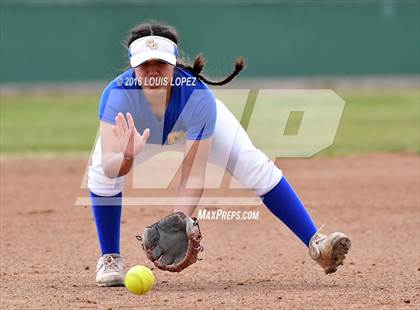 Thumbnail 3 in Arroyo vs. Charter Oak photogallery.