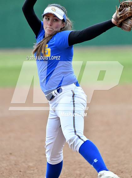 Thumbnail 2 in Arroyo vs. Charter Oak photogallery.