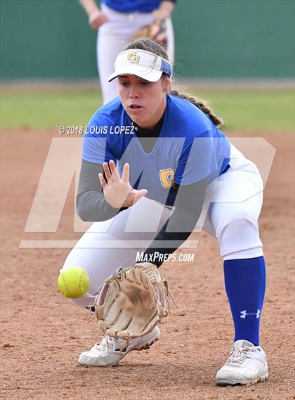 Thumbnail 3 in Arroyo vs. Charter Oak photogallery.