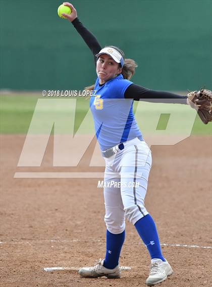 Thumbnail 1 in Arroyo vs. Charter Oak photogallery.
