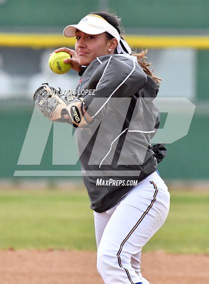Thumbnail 1 in Arroyo vs. Charter Oak photogallery.