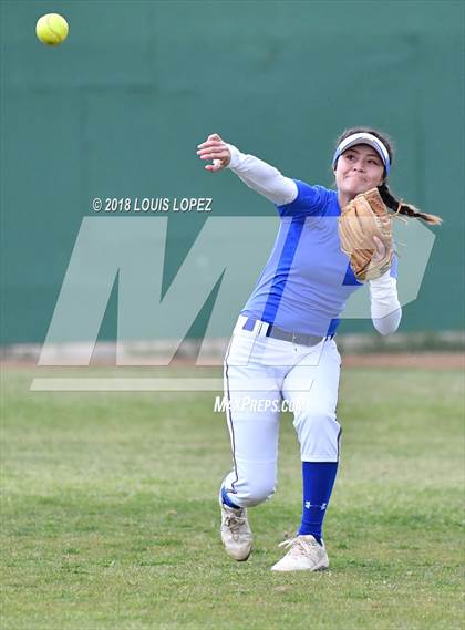 Thumbnail 2 in Arroyo vs. Charter Oak photogallery.