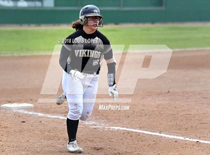 Thumbnail 2 in Arroyo vs. Charter Oak photogallery.