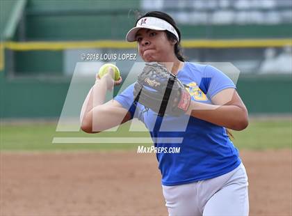 Thumbnail 1 in Arroyo vs. Charter Oak photogallery.
