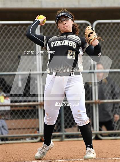 Thumbnail 1 in Arroyo vs. Charter Oak photogallery.