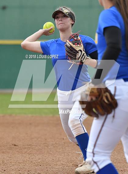 Thumbnail 3 in Arroyo vs. Charter Oak photogallery.