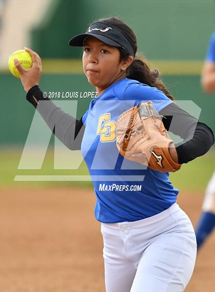 Thumbnail 2 in Arroyo vs. Charter Oak photogallery.