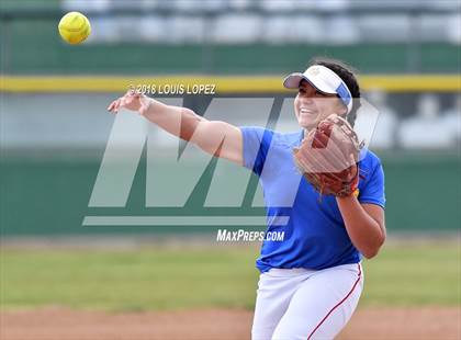 Thumbnail 2 in Arroyo vs. Charter Oak photogallery.