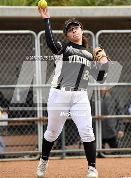 Thumbnail 2 in Arroyo vs. Charter Oak photogallery.