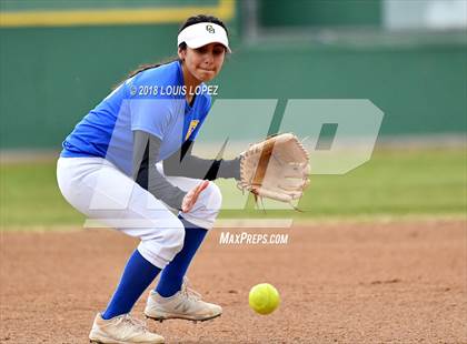 Thumbnail 3 in Arroyo vs. Charter Oak photogallery.