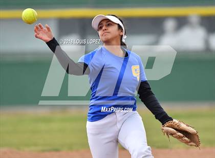 Thumbnail 2 in Arroyo vs. Charter Oak photogallery.