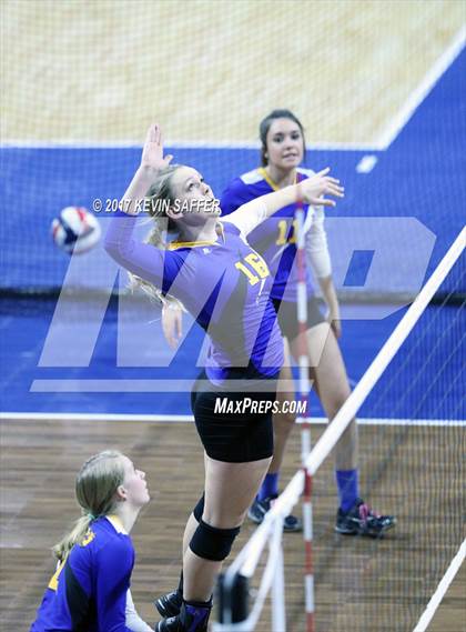 Thumbnail 3 in Springfield vs. Genoa-Hugo/Karval (CHSAA 1A Pool Play) photogallery.