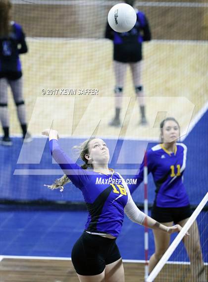 Thumbnail 2 in Springfield vs. Genoa-Hugo/Karval (CHSAA 1A Pool Play) photogallery.
