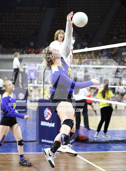 Thumbnail 1 in Springfield vs. Genoa-Hugo/Karval (CHSAA 1A Pool Play) photogallery.