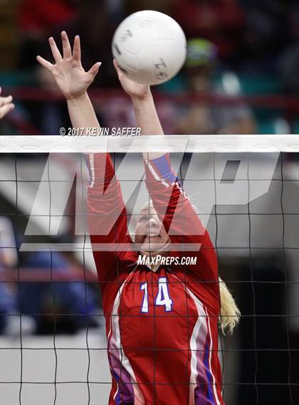 Thumbnail 2 in Springfield vs. Genoa-Hugo/Karval (CHSAA 1A Pool Play) photogallery.