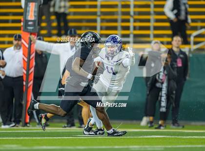 Thumbnail 1 in Boerne vs. Randle (UIL 5A D2 Football Semifinal) photogallery.