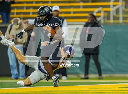 Thumbnail 1 in Boerne vs. Randle (UIL 5A D2 Football Semifinal) photogallery.
