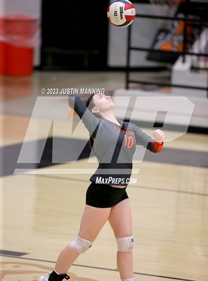 Thumbnail 1 in Bauxite @ Malvern photogallery.