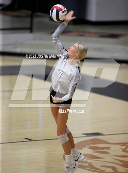 Thumbnail 1 in Bauxite @ Malvern photogallery.