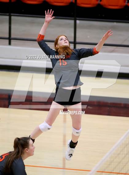 Thumbnail 3 in Bauxite @ Malvern photogallery.