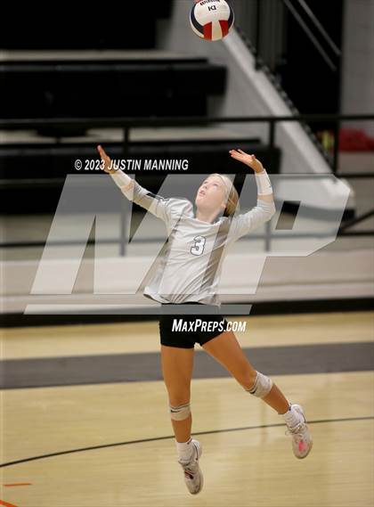 Thumbnail 2 in Bauxite @ Malvern photogallery.