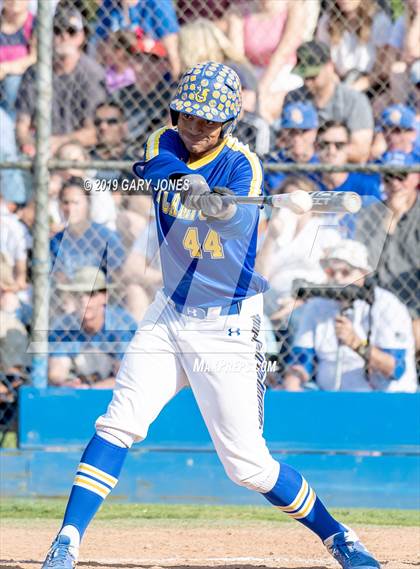 Thumbnail 2 in Oakmont vs. Del Campo (CIF SJS D2 Final) photogallery.