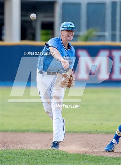 Thumbnail 1 in Oakmont vs. Del Campo (CIF SJS D2 Final) photogallery.