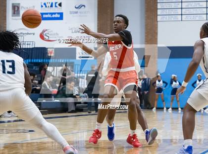 Thumbnail 1 in McCluer vs Belleville East (Belleville East Chick-fil-a Classic) photogallery.