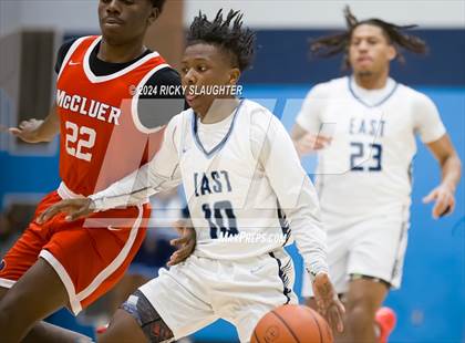 Thumbnail 1 in McCluer vs Belleville East (Belleville East Chick-fil-a Classic) photogallery.