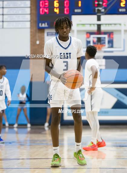 Thumbnail 1 in McCluer vs Belleville East (Belleville East Chick-fil-a Classic) photogallery.