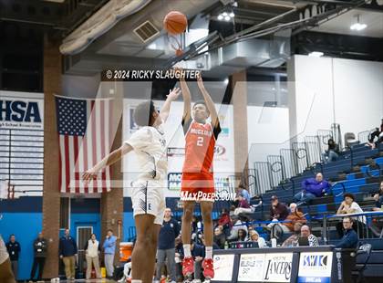 Thumbnail 1 in McCluer vs Belleville East (Belleville East Chick-fil-a Classic) photogallery.