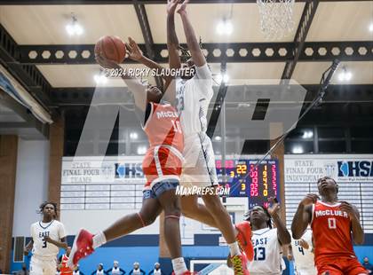 Thumbnail 3 in McCluer vs Belleville East (Belleville East Chick-fil-a Classic) photogallery.