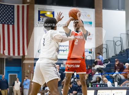 Thumbnail 3 in McCluer vs Belleville East (Belleville East Chick-fil-a Classic) photogallery.