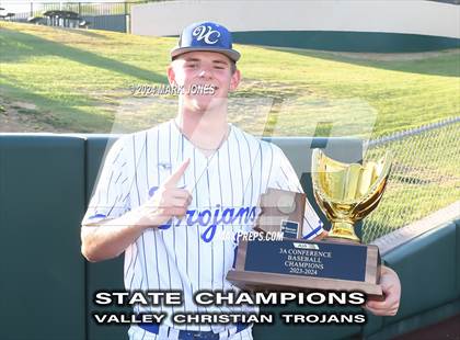 Thumbnail 1 in Valley Christian vs. Yuma Catholic (AIA 3A Final - Awards) photogallery.